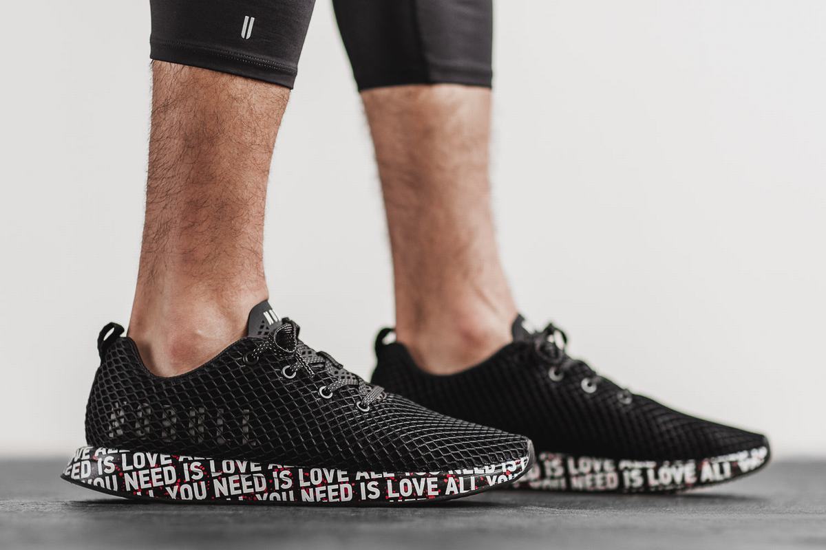 Nobull All You Need Is Love Mesh Runner Loopschoenen Heren Zwart | 189260-VGN
