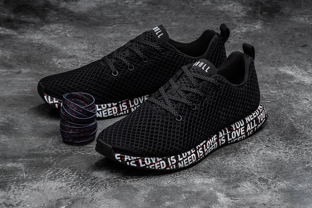 Nobull All You Need Is Love Mesh Runner Loopschoenen Heren Zwart | 189260-VGN
