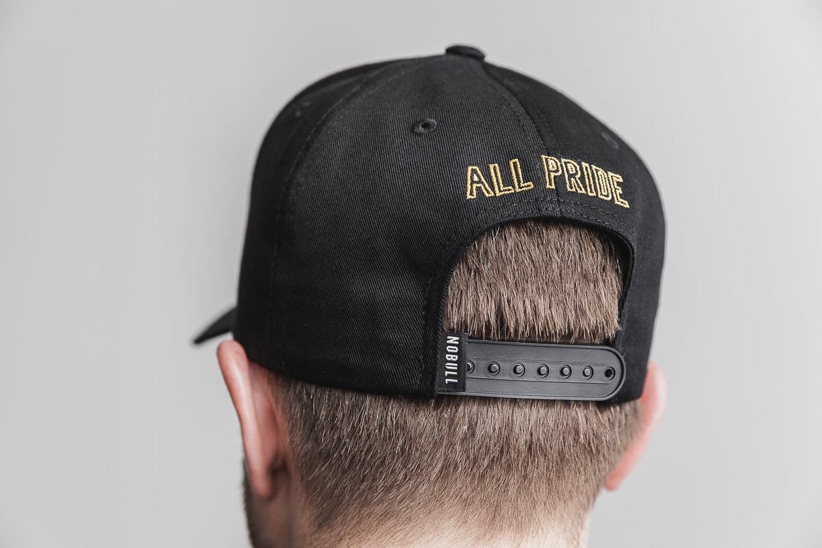 Nobull Classic Pride Hoeden Heren Zwart Goud | 920871-PYJ