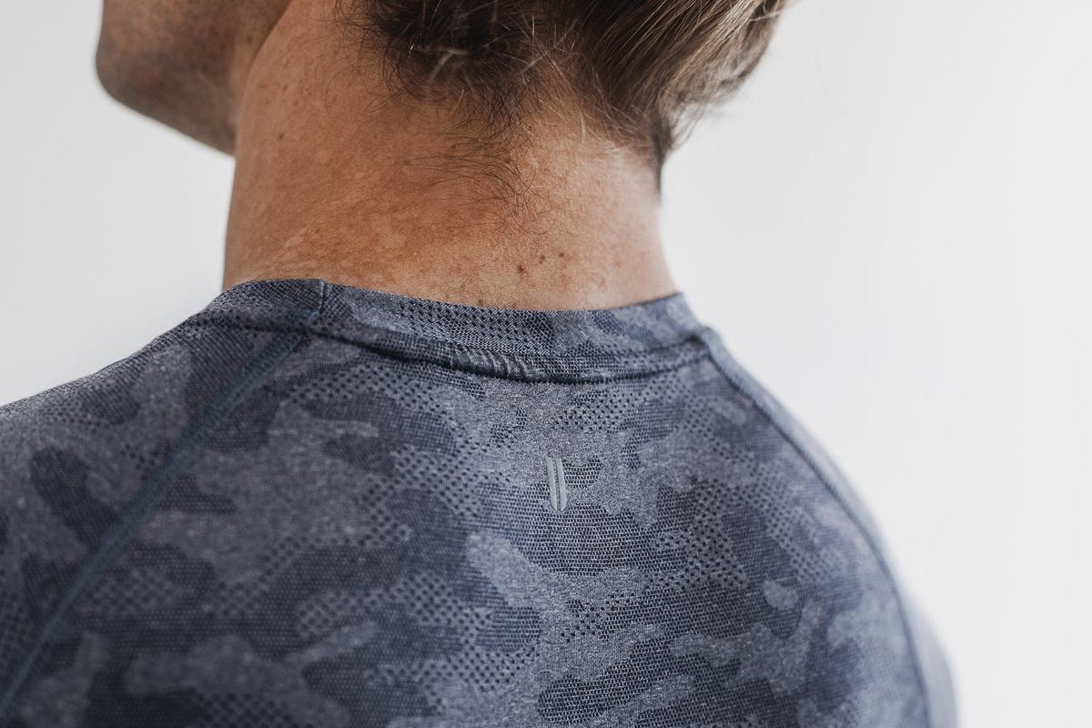 Nobull Lightweight Textured T-Shirt Lange Mouw Heren Donkerblauw Camo | 069175-THO