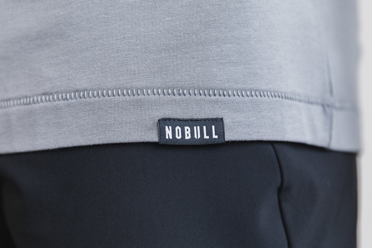 Nobull Lightweight V-Neck T-shirts Heren Donkergrijs | 794216-CSH
