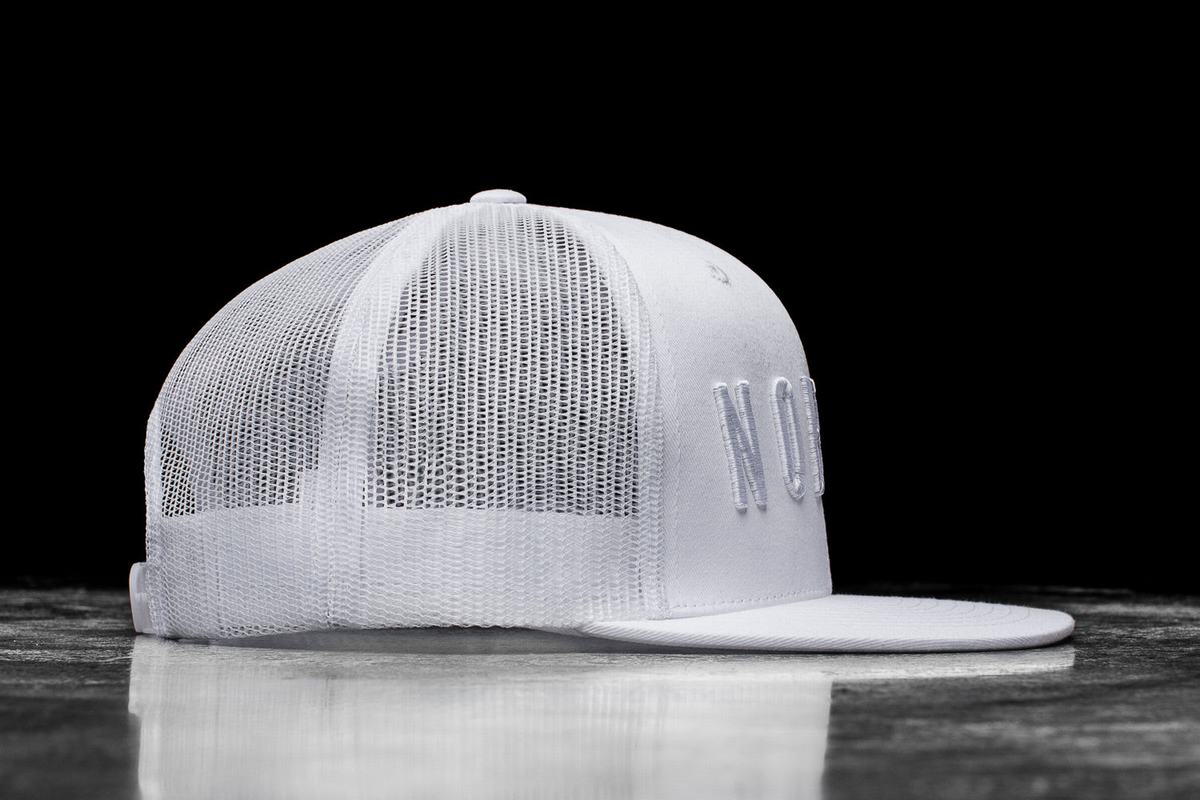 Nobull Platte-Brim Trucker Hoeden Heren Wit | 935061-OUS