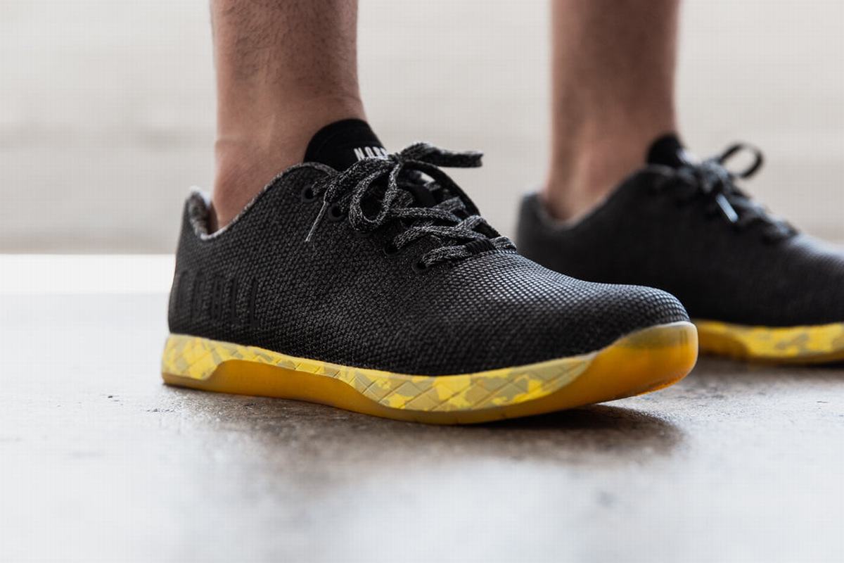 Nobull Superfabric Trainer Fitness Schoenen Heren Zwart Geel | 805279-FBH