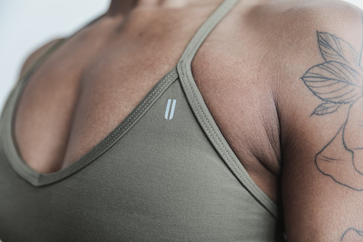 Nobull V-Neck Matte Sport Bh Dames Olijfgroen | 124578-PDE